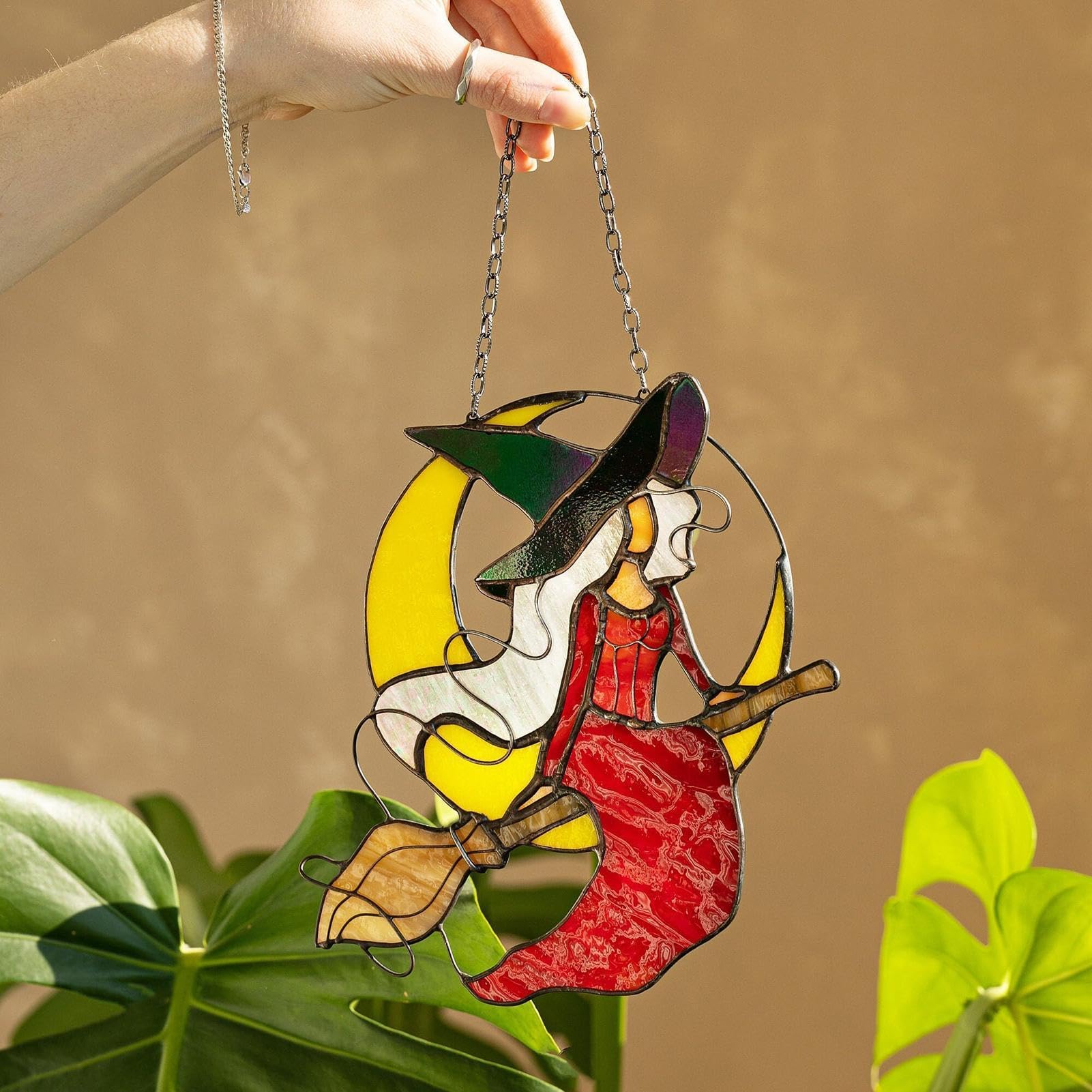 ハンドメイドのステンドグラス　魔女のシルエット ハンドメイドのステンドグラス 魔女のシルエット ハンドメイドの